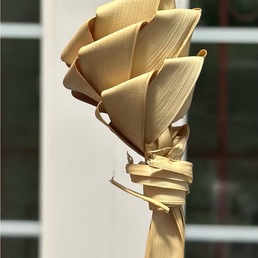Handcrafted Dried Sweetgrass Roses - Picture 7 of 11